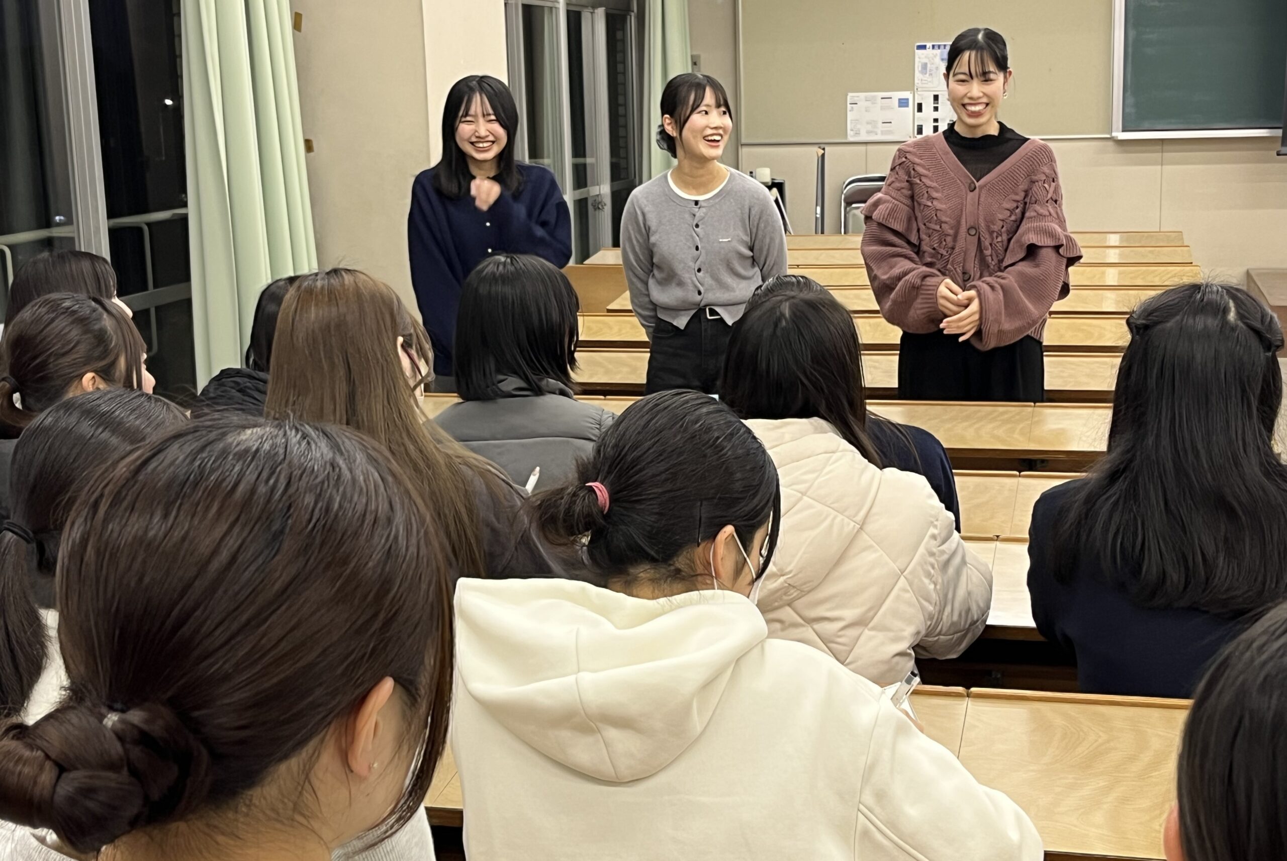 公立保育所の保育士が数多く誕生しました！合格率も良好です！