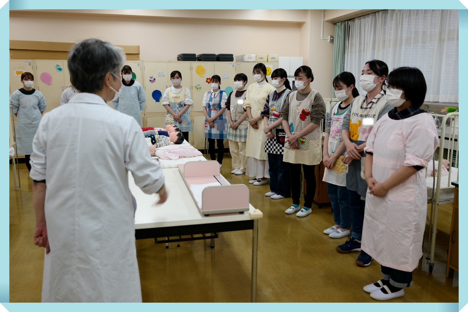 ホイクカ女子 赤ちゃんの健康と安全を守ります 短期大学部 保育科 聖徳大学 聖徳大学短期大学部