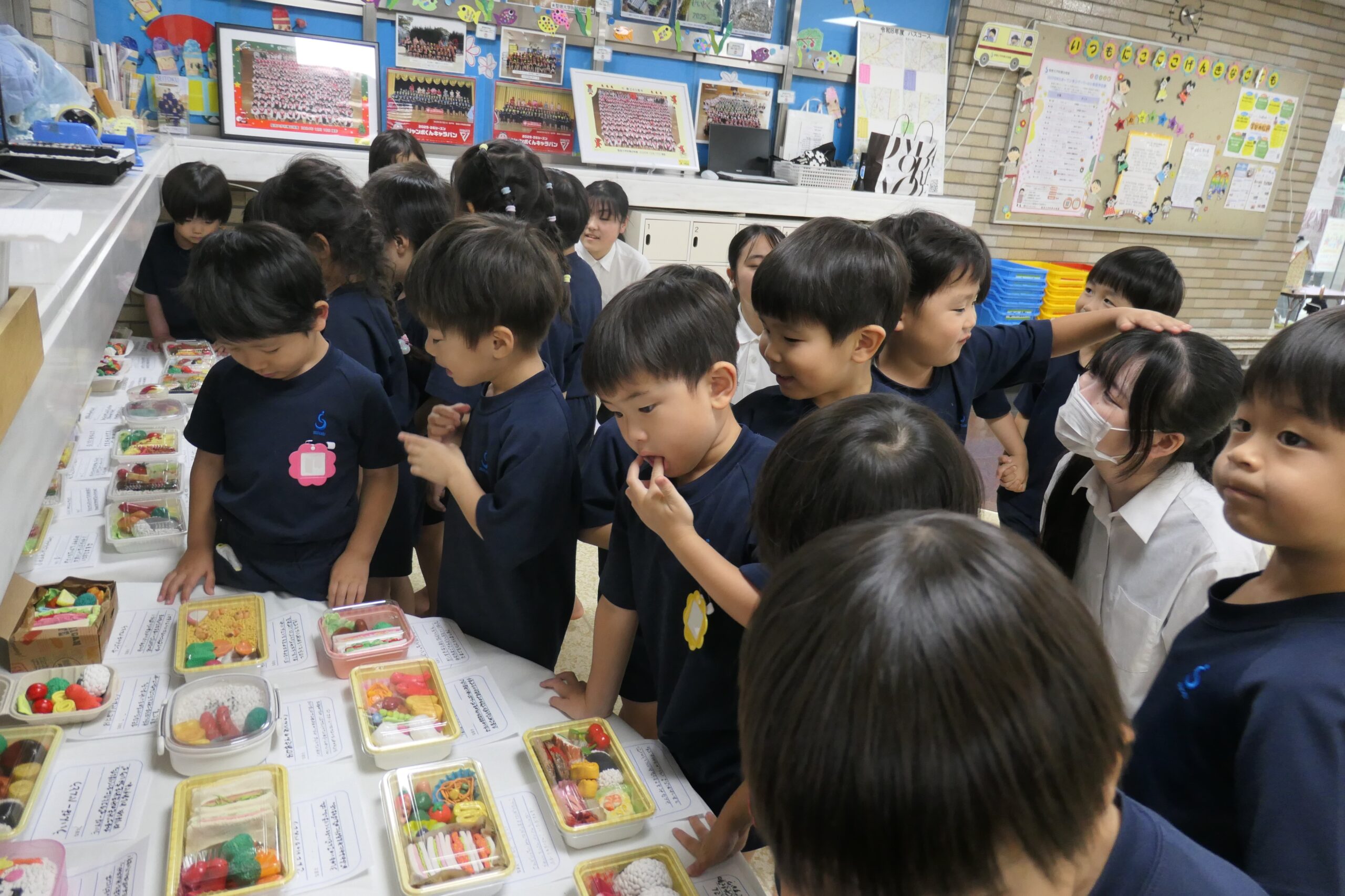附属幼稚園に授業でつくったお弁当作品を展示しました！！（2026）