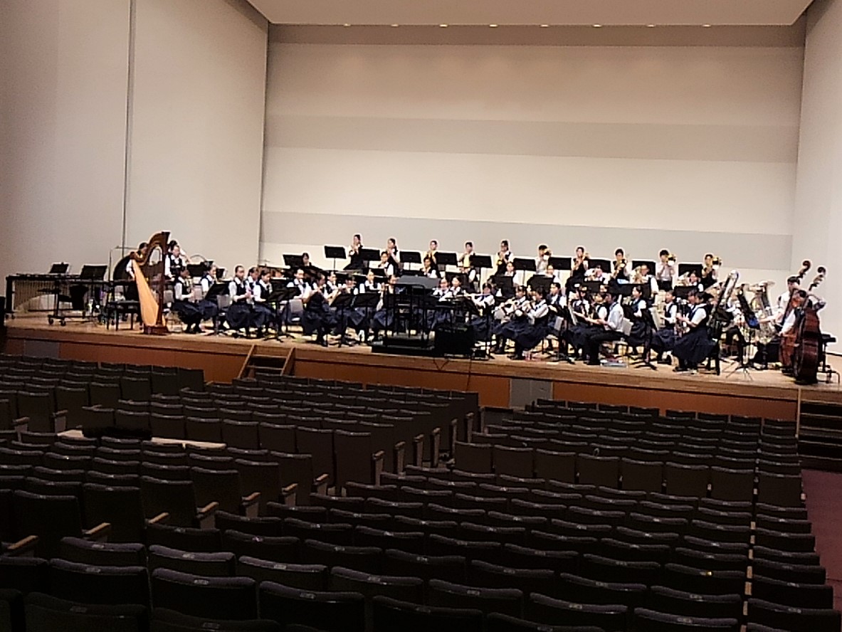 聖徳大学・聖徳大学音楽学部による新しい高大連携と地域貢献～吹奏楽ホール練習とクリニックを行いました～
