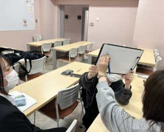 ゼミ紹介「看護師のコミュニケーションについて考える」